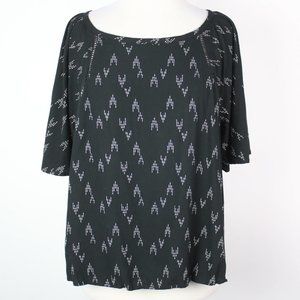 Ava & Viv Womens 1X Arrow Flare Sleeve Top